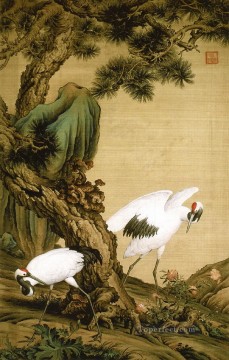 中国 Painting - 中国の伝統的な松の木の下で 2 羽の鶴が輝くラング